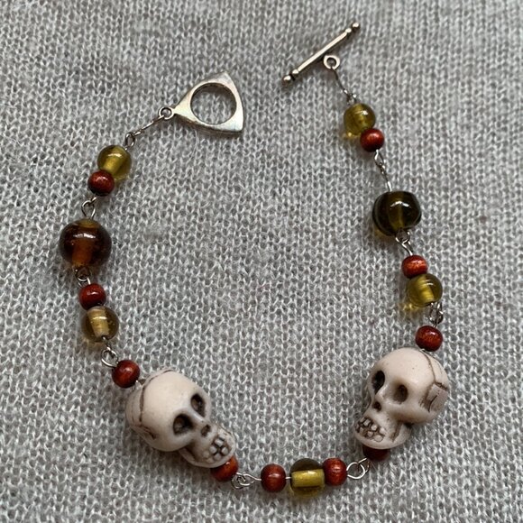 💀 Handmade Skull Bracelet & Earrings Set (Beige, Amber & Brown) - Picture 7 of 12